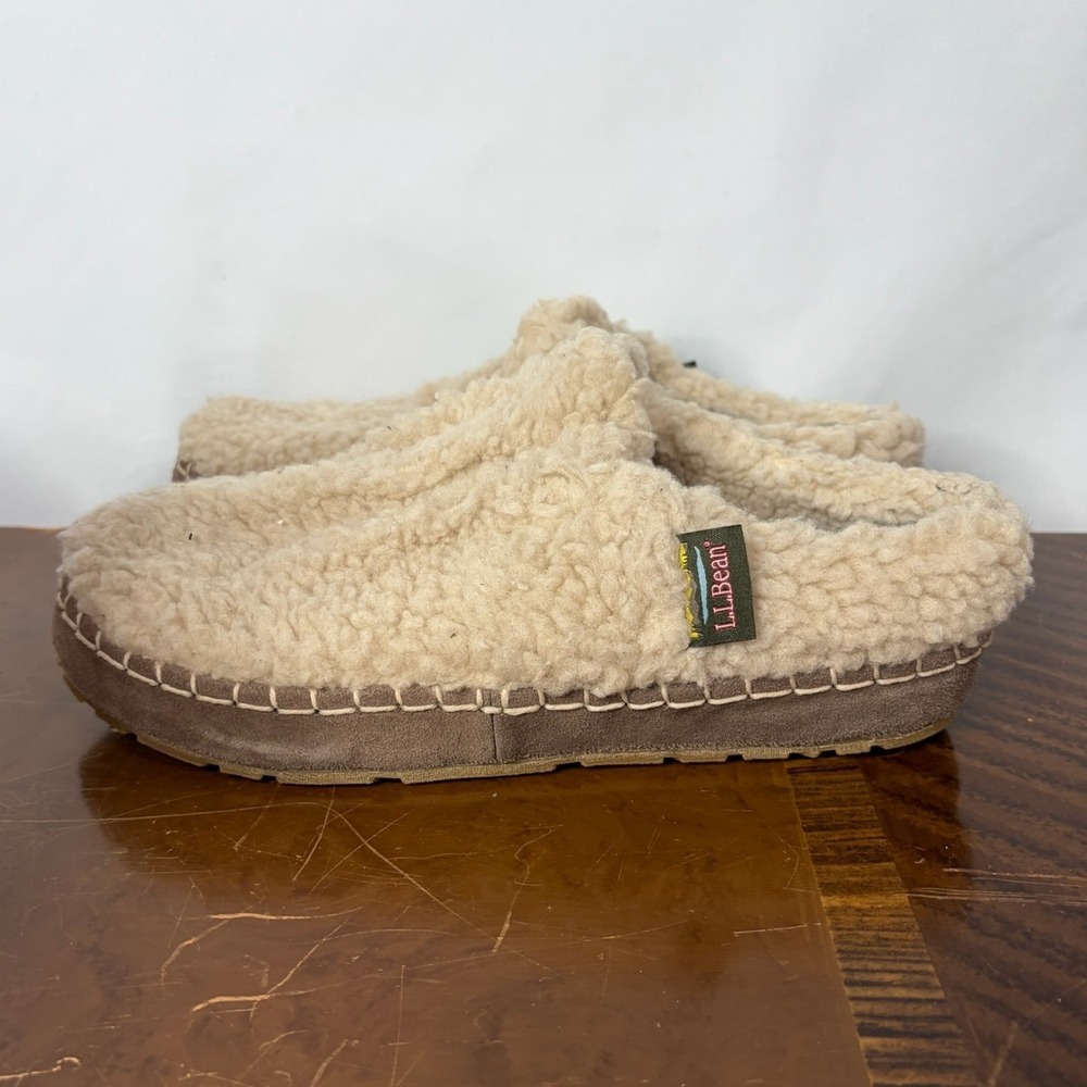 LL Bean Sherpa Fleece Cozy Slippers Womens 7 Cream Suede Scuff Comfort Soft